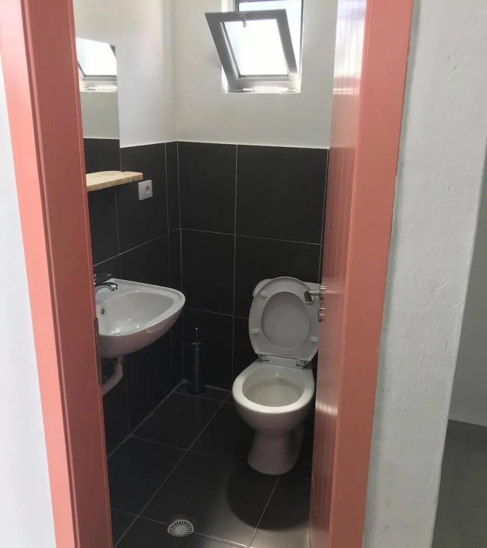 Ora Rv Camping Hotel Gjirokaster Campsite